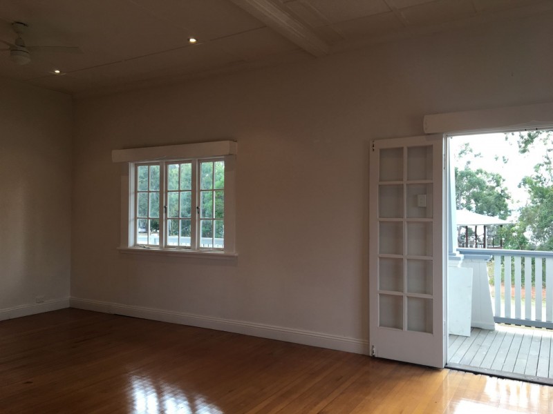 16 Bay Drive, Russell Island QLD 4184