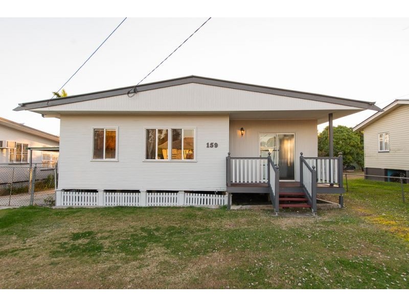 159 South Station Road, Silkstone QLD 4304