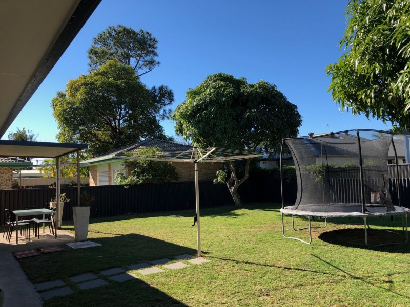 41 Alec Avenue, Mermaid Waters QLD 4218