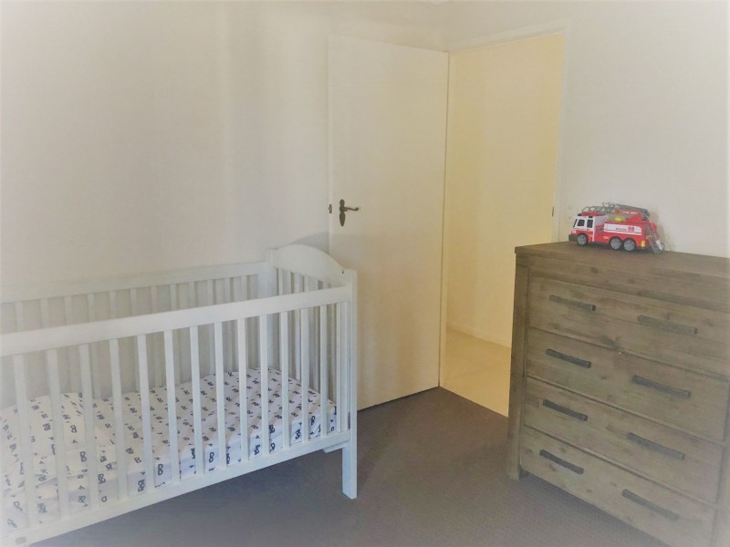 41 Alec Avenue, Mermaid Waters QLD 4218