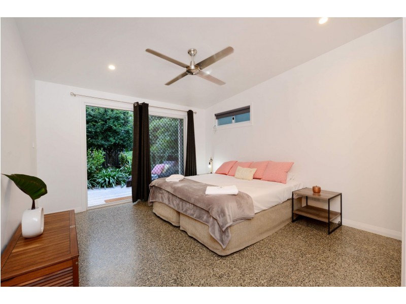6 Vulcan Street, Aeroglen QLD 4870