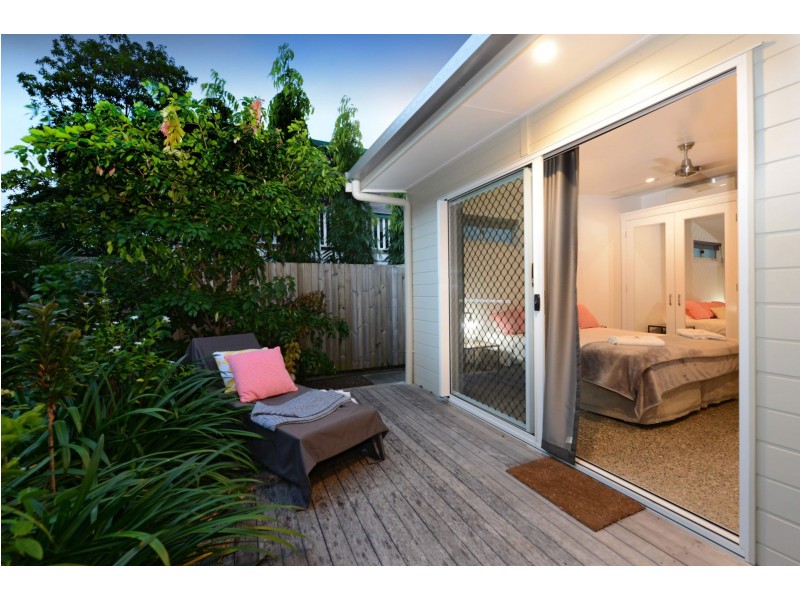 6 Vulcan Street, Aeroglen QLD 4870