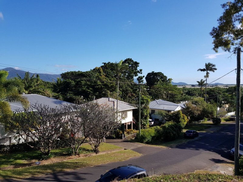 15 Dalgety Street, Stratford QLD 4870