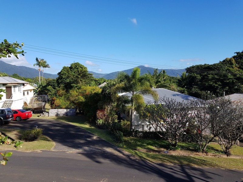 15 Dalgety Street, Stratford QLD 4870