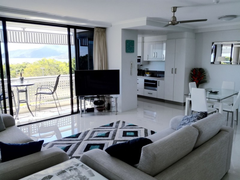 52A & B 219 Abbott St, Cairns North QLD 4870