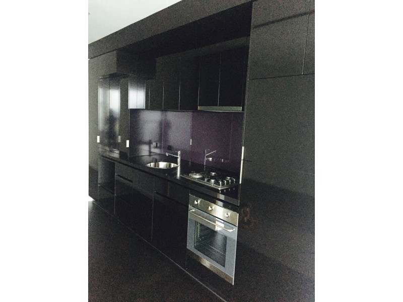 S1807/231 Harbour Esplanade, Docklands VIC 3008