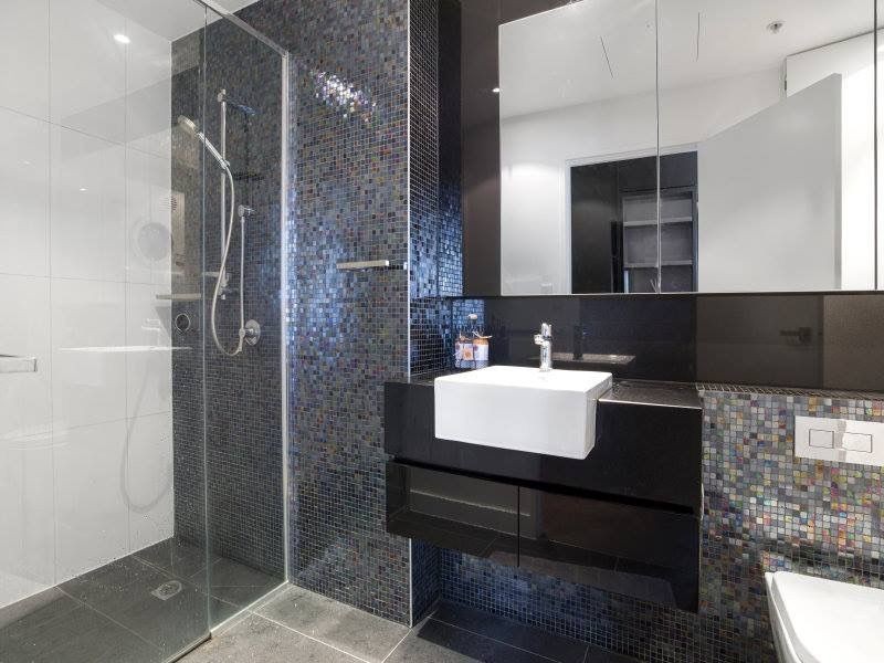 S1807/231 Harbour Esplanade, Docklands VIC 3008