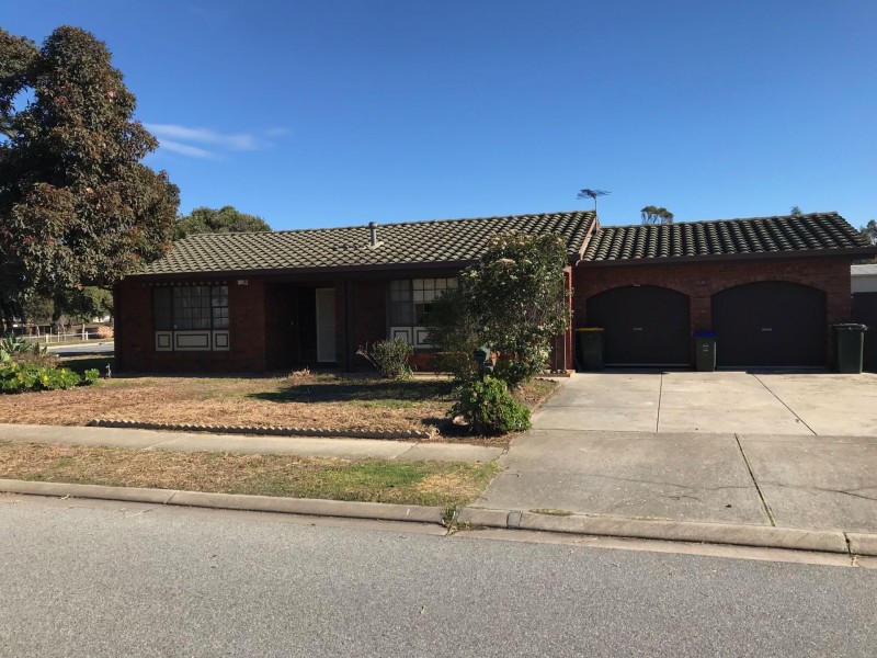 1 Laver Cresent, West Lakes Shore SA 5020