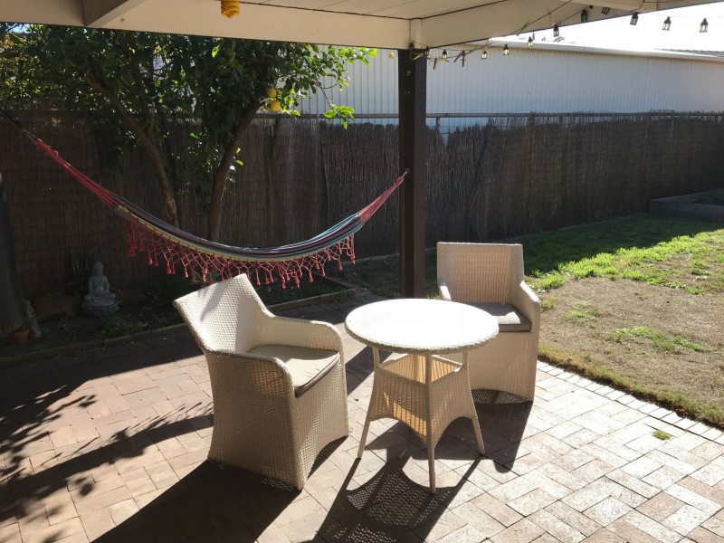 1 Laver Cresent, West Lakes Shore SA 5020