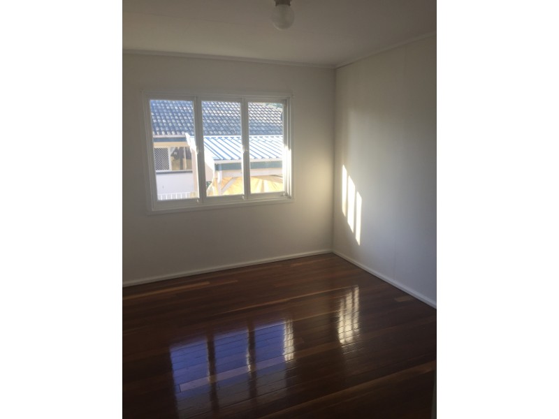 12 Maryanne Street, Riverview QLD 4303