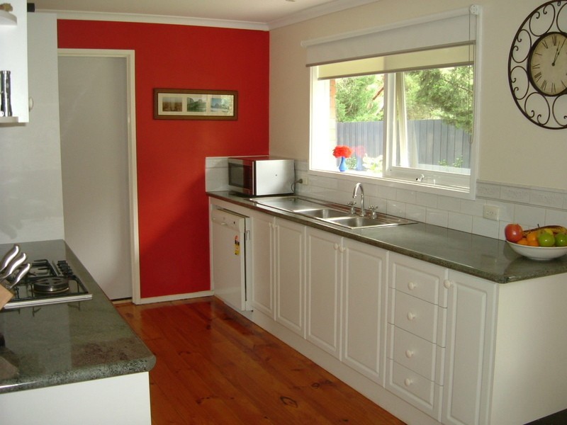 10 Isaacs Close, Sunbury VIC 3429