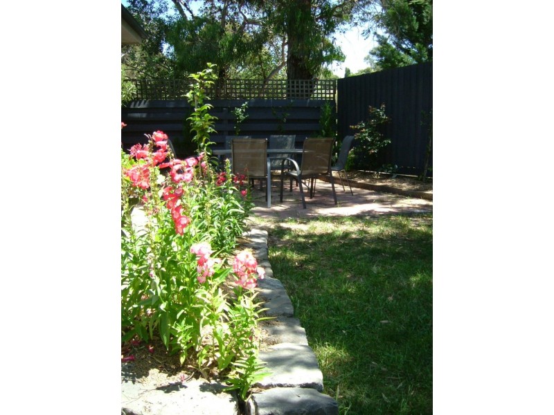 10 Isaacs Close, Sunbury VIC 3429