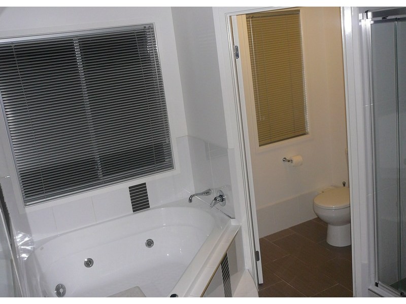 13 Kirkhill St, Brighton QLD 4017