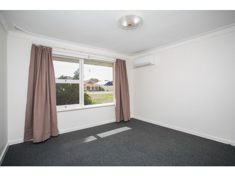 25 Surrey Street, Dianella WA 6059