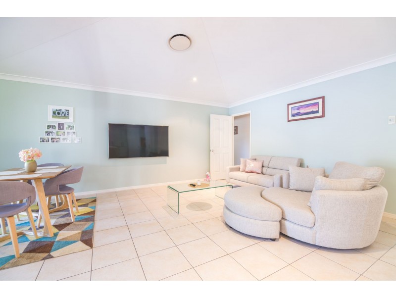 16 Blue Wren Close, Gulmarrad NSW 2463