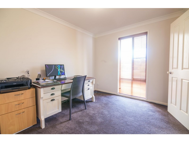 16 Blue Wren Close, Gulmarrad NSW 2463