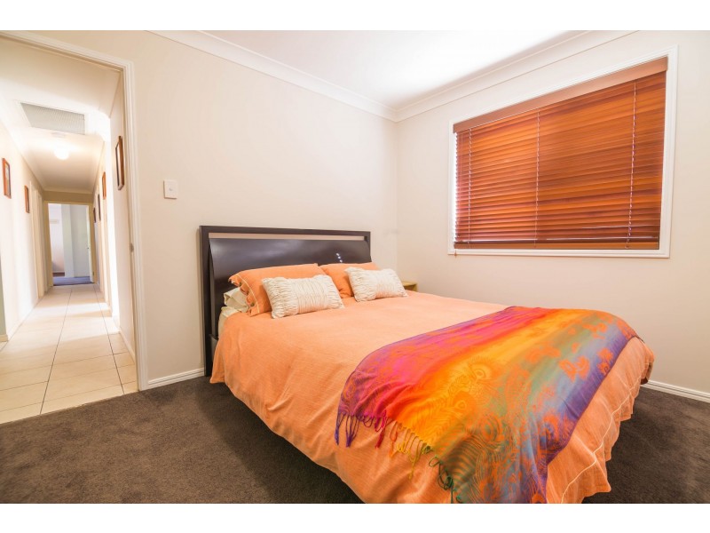 16 Blue Wren Close, Gulmarrad NSW 2463