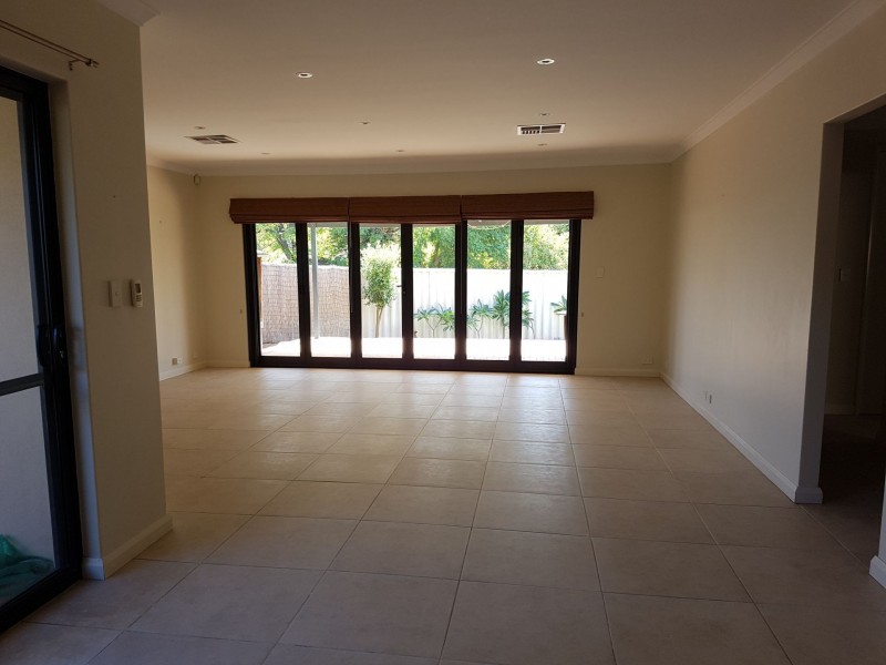 5 Brooklea Place, Ferndale WA 6148