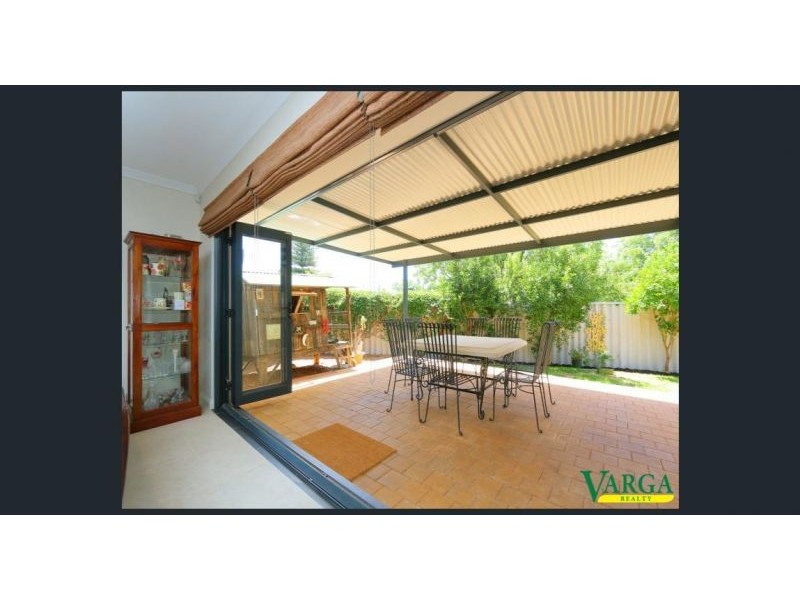 5 Brooklea Place, Ferndale WA 6148