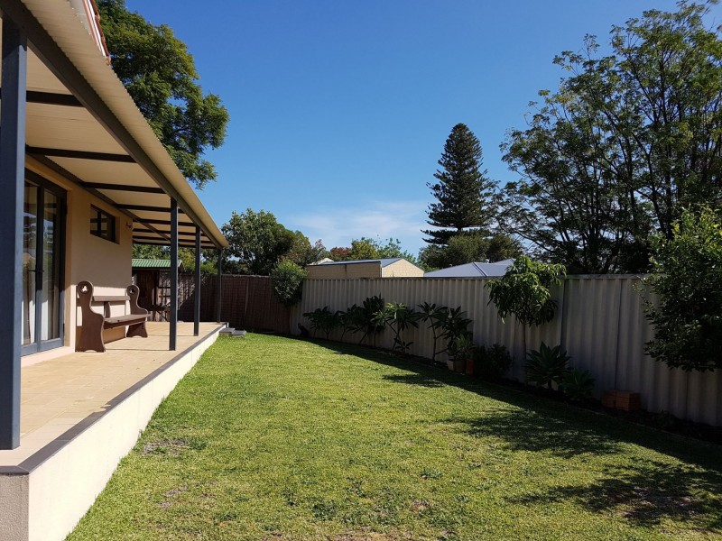 5 Brooklea Place, Ferndale WA 6148