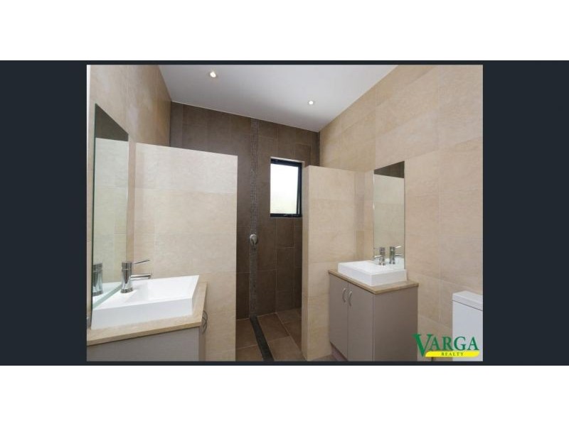 5 Brooklea Place, Ferndale WA 6148