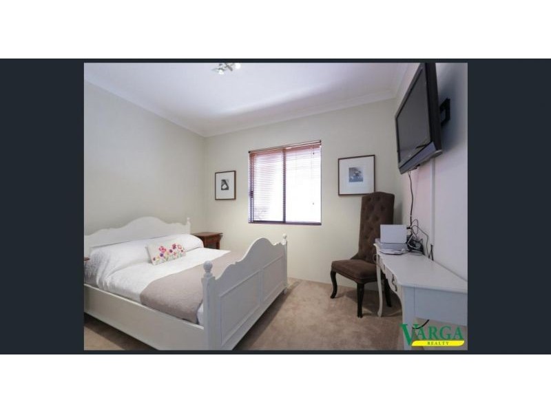 5 Brooklea Place, Ferndale WA 6148