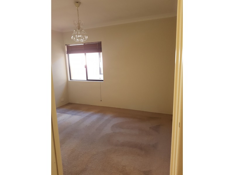 5 Brooklea Place, Ferndale WA 6148