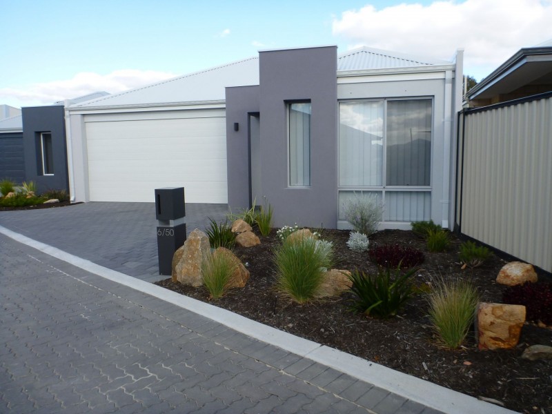 6/50 Middle Parkway, Canning Vale WA 6155