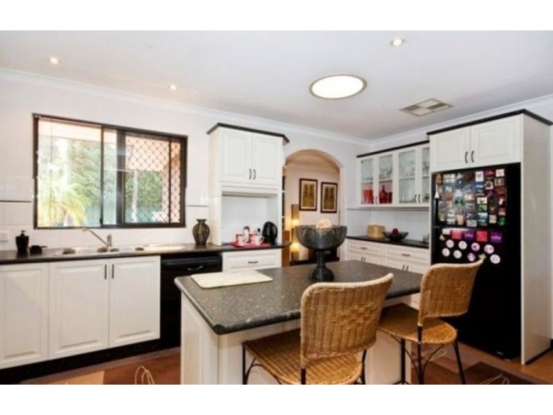 4 Tremandra Way, Parkwood WA 6147