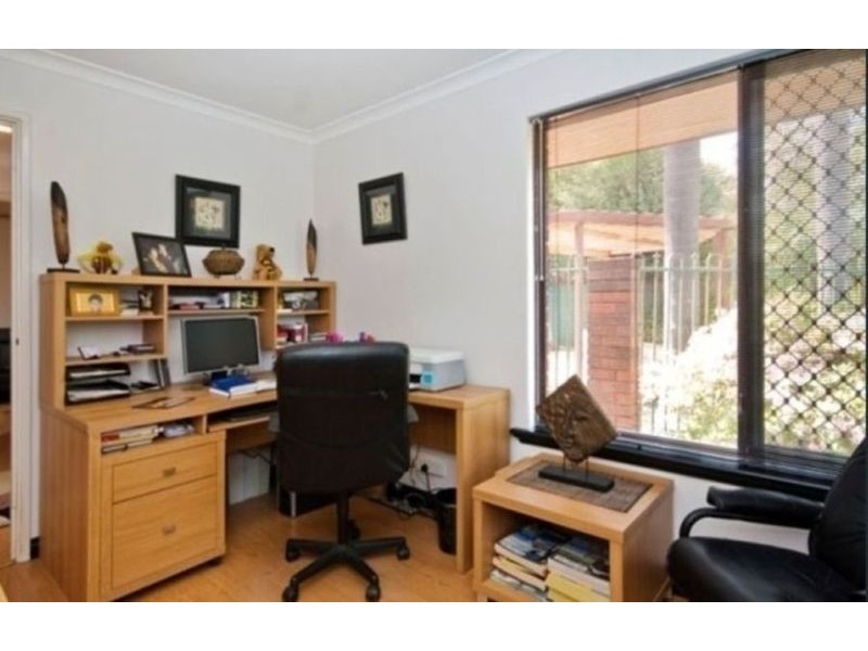 4 Tremandra Way, Parkwood WA 6147