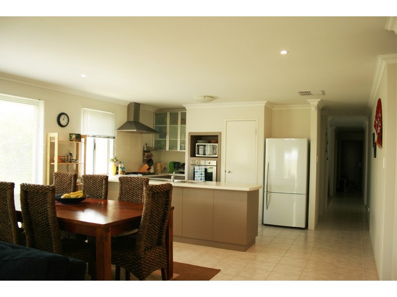 34 OLIVEDALE ROAD, Madeley WA 6065