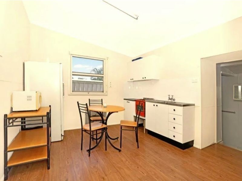 16 Charles street, Blacktown NSW 2148