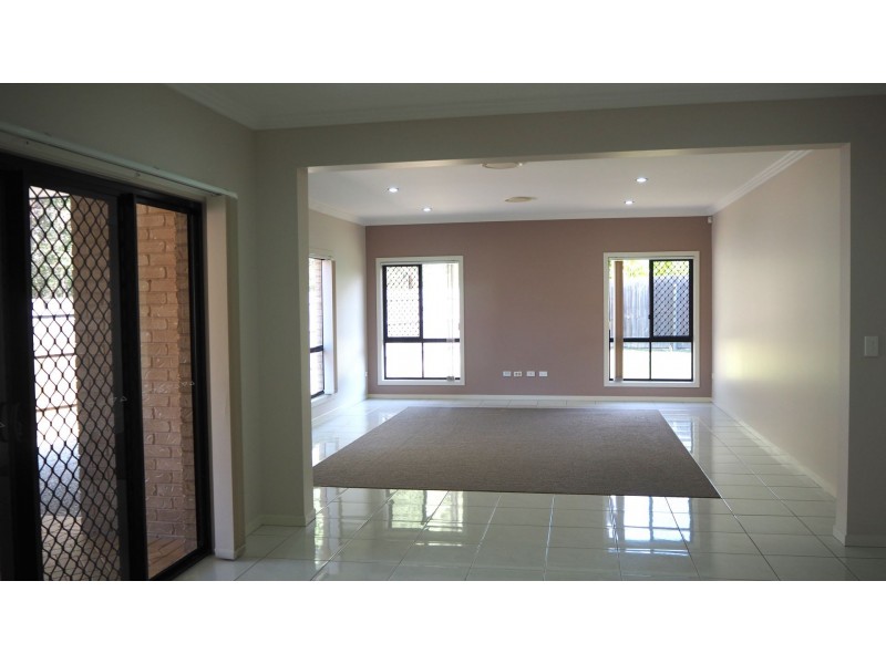 19 Coolibah St, Heathwood QLD 4110