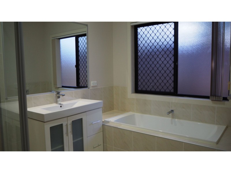 19 Coolibah St, Heathwood QLD 4110