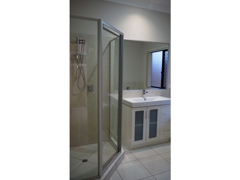 19 Coolibah St, Heathwood QLD 4110