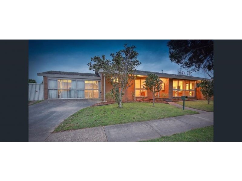 1 Leonard Court, Pakenham VIC 3810