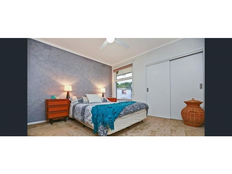 1 Leonard Court, Pakenham VIC 3810