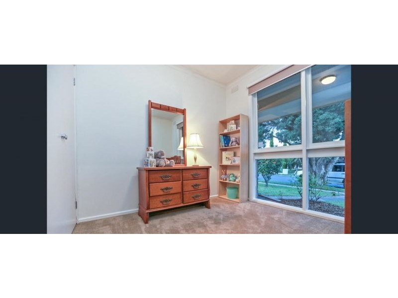 1 Leonard Court, Pakenham VIC 3810