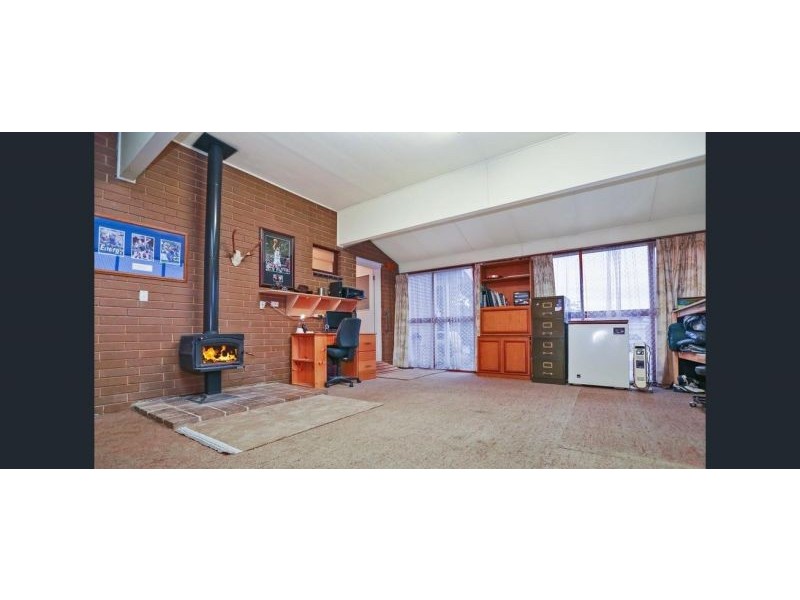 1 Leonard Court, Pakenham VIC 3810