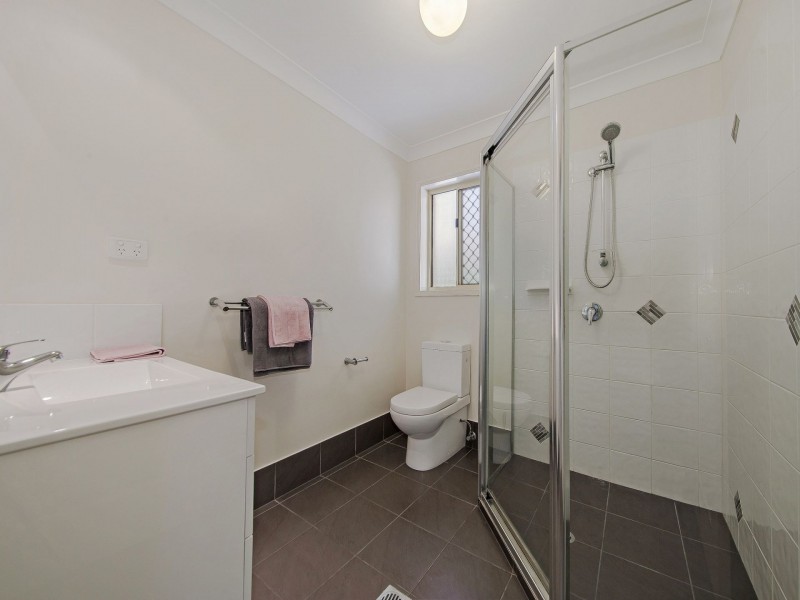 21 JONBAR CRT, Thornlands QLD 4164