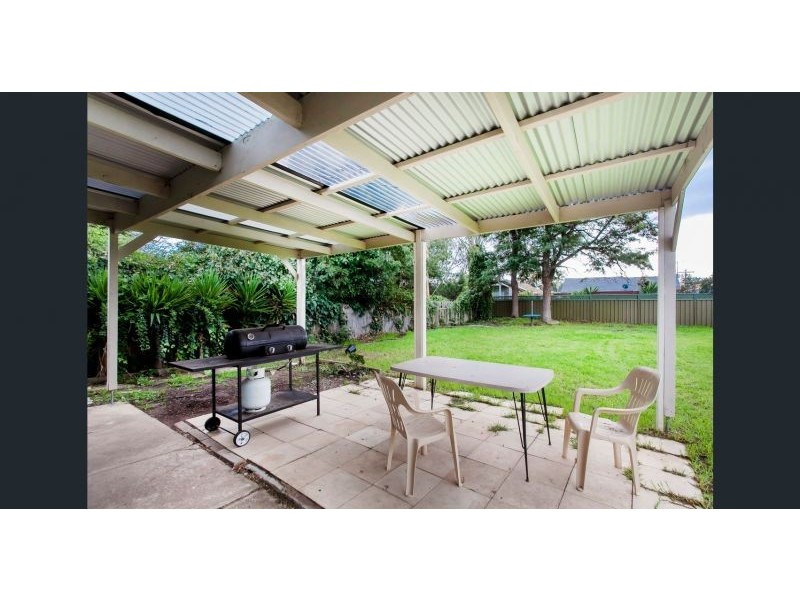 17 Sandison Avenue, Park Holme SA 5043