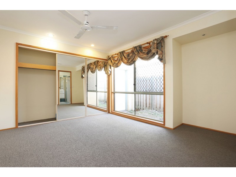 71 The Village Ave, Coopers Plains QLD 4108