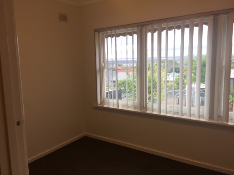 3 Stevens Ave, Para Hills SA 5096