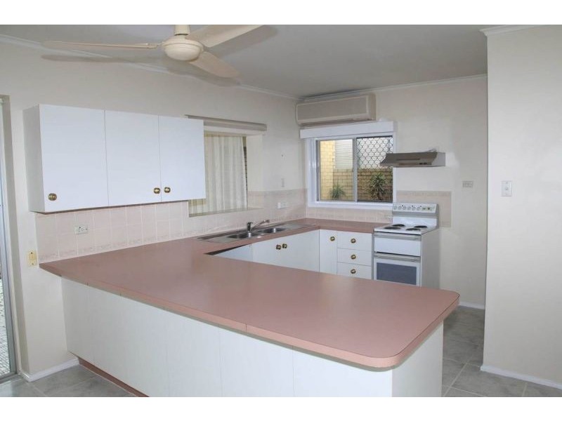 2 Binda Place, Bundall QLD 4217