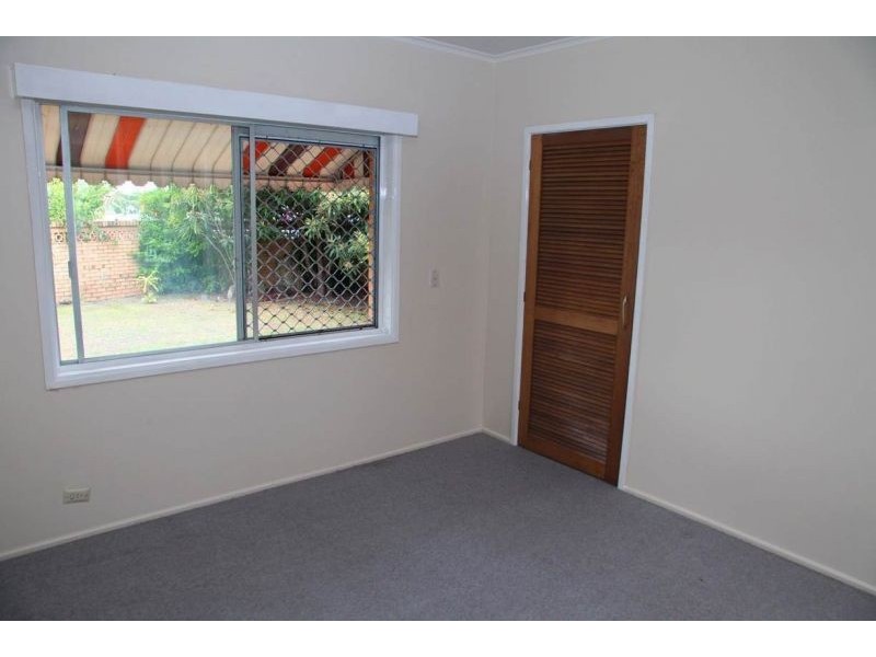 2 Binda Place, Bundall QLD 4217