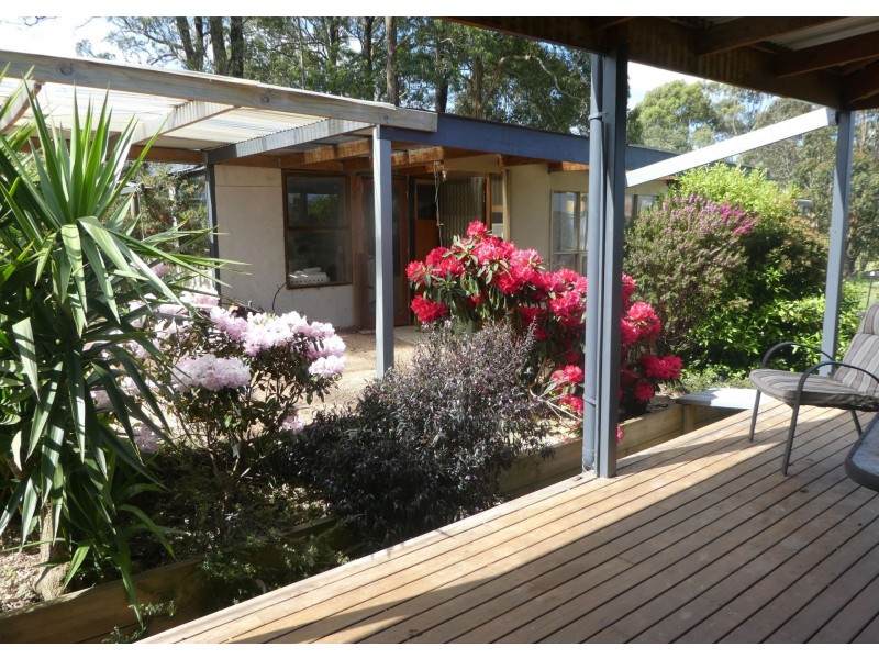 28 Sycamore Grove, Kinglake VIC 3763