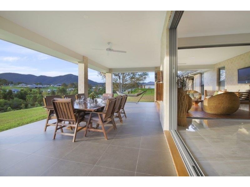 33 Moonlight Ave, Highvale QLD 4520