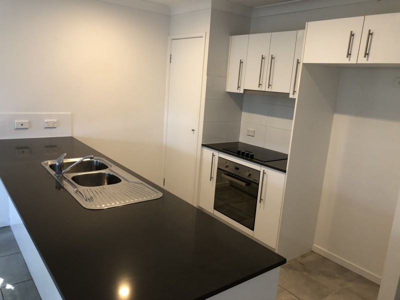 2/133 Singer Street, Wynnum QLD 4178