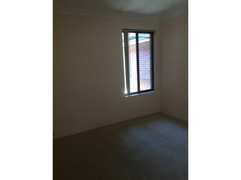 13/147 Sevenoaks Street, Cannington WA 6107