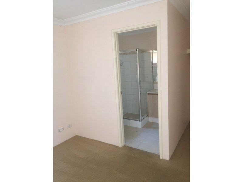 13/147 Sevenoaks Street, Cannington WA 6107